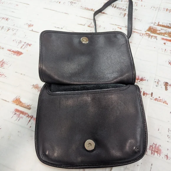 Coach Vintage Leather Slim Saddleback Crossbody Purse - Picture 5 of 9